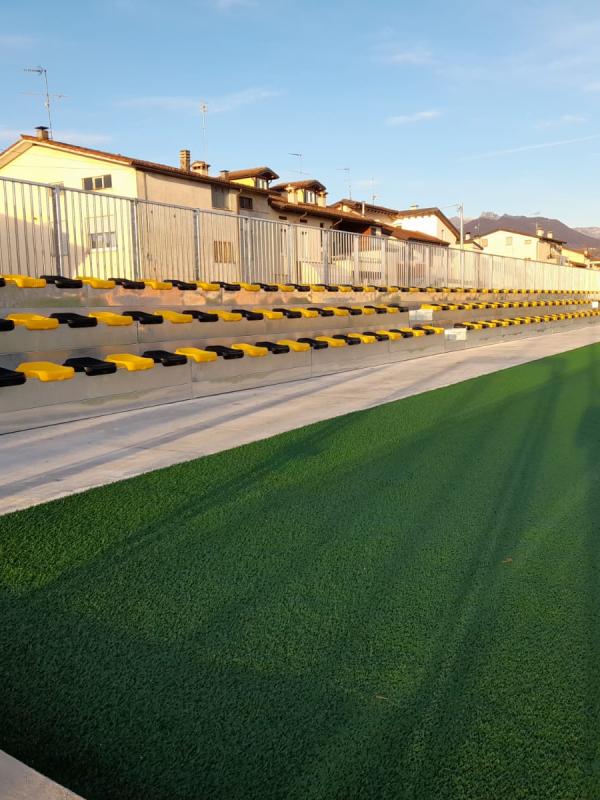 Nuova tribuna - Campo sportivo Cà Trenta 